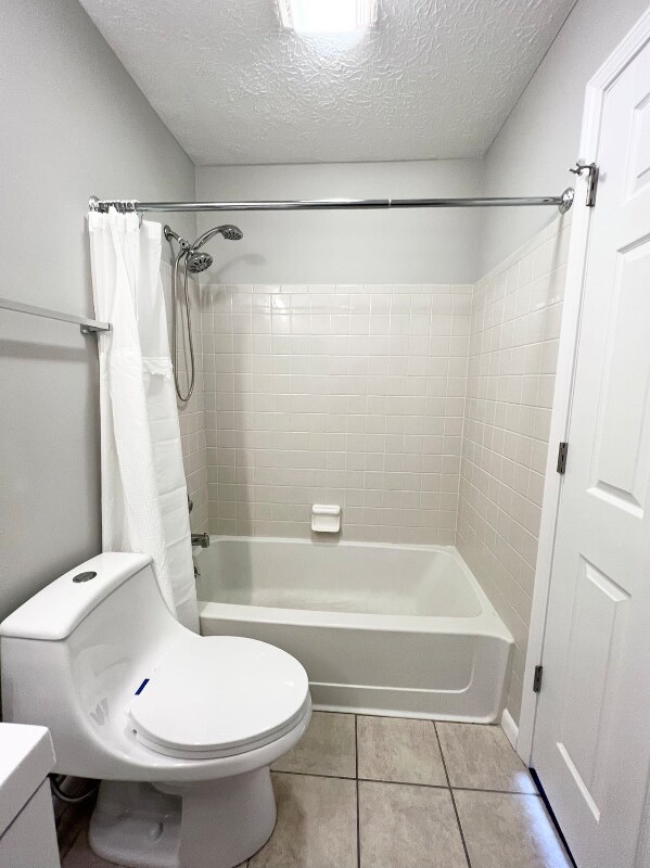 Building Photo - 2265 Hedgerow Road