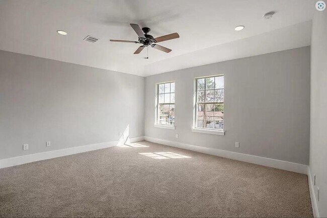 Building Photo - 9815 Bamboo Rd