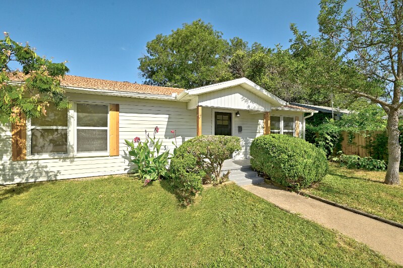 Building Photo - 1302 S 2nd St