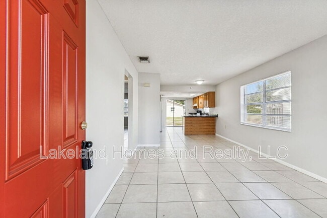 Building Photo - 6026 Norton Rd