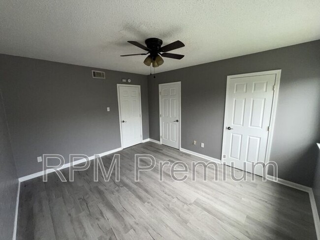 Building Photo - 3350 LA-1