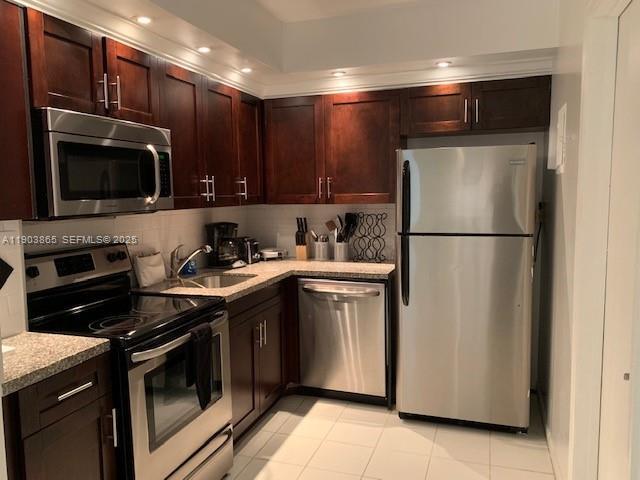 Building Photo - 2426 SE 17th St