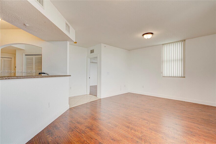 Building Photo - 2301 SW 27th Ave