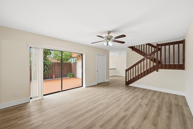 Building Photo - 8337 N Coral Cir