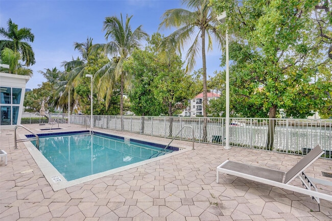 Building Photo - 3000 NE 188th St