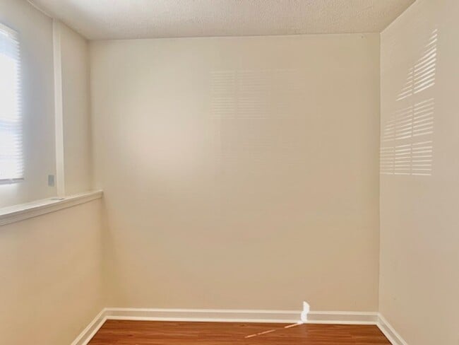 Building Photo - Welcome home!