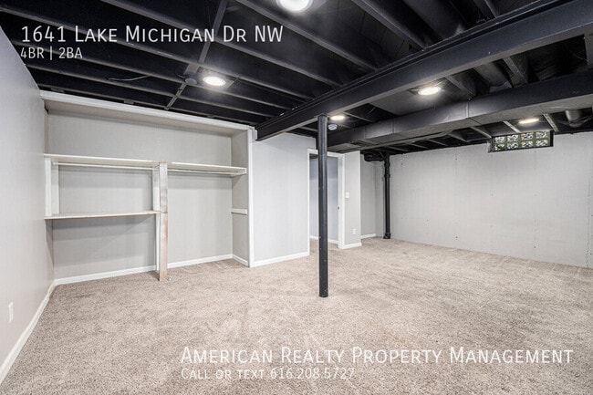 Building Photo - 1641 Lake Michigan Dr NW