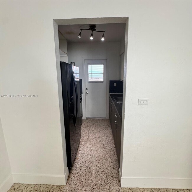 Building Photo - 6157 SW 64th St