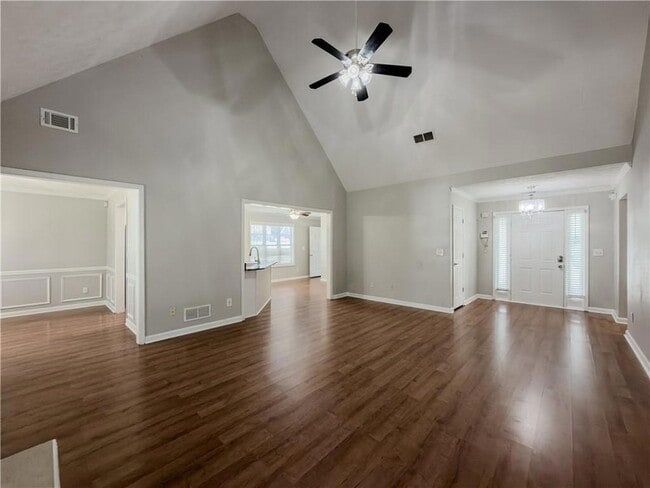 Building Photo - 593 Red Tip Ln