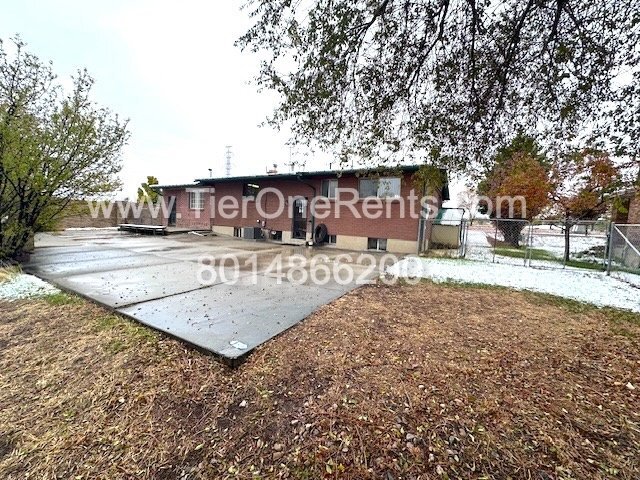 Building Photo - NO DEPOSIT option available for qualified renters!