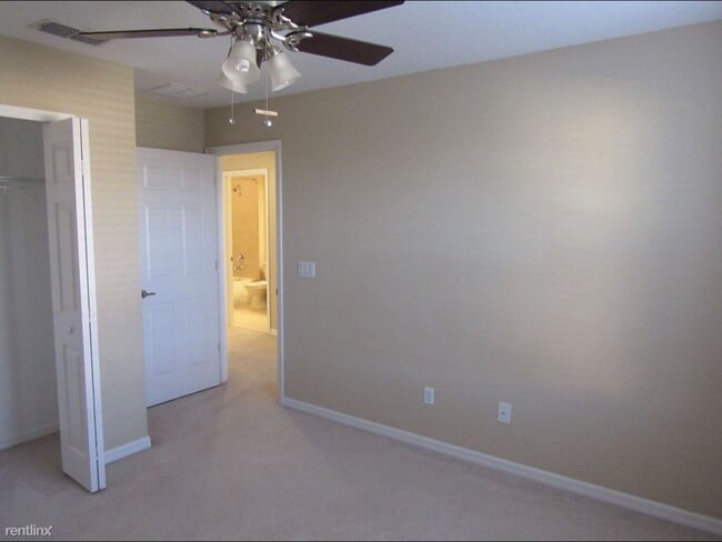 Building Photo - 644 Venice Place