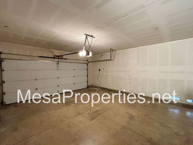Building Photo - 15389 Megan Ct
