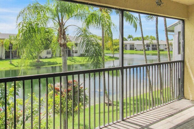 Building Photo - 960 N Franklin Ave