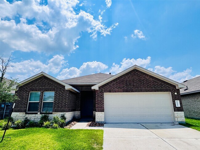 Primary Photo - 21611 Corsica Cv Ct