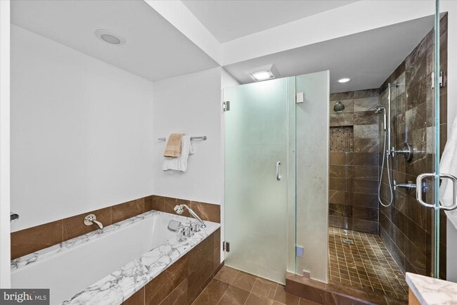 Building Photo - 4750 41st St NW