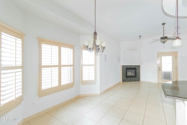 Building Photo - 5349 Jose Duran Ln