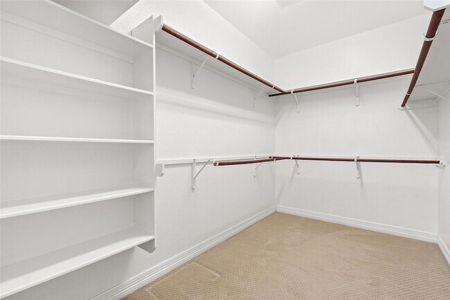 Building Photo - 8704 Old Corral Cove