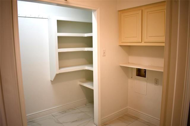 Building Photo - 908 McCoy Dr