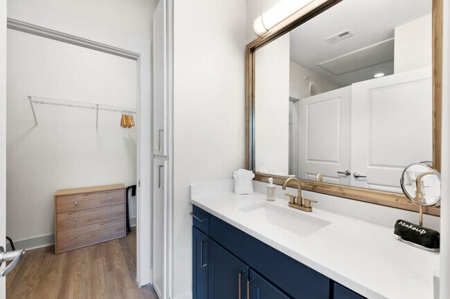 Building Photo - 2901 Indiana St