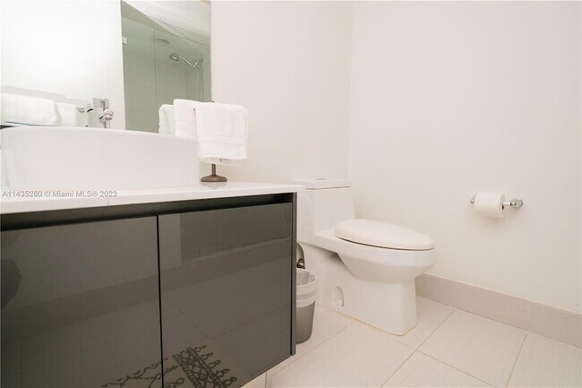 Building Photo - 31 SE 6th St