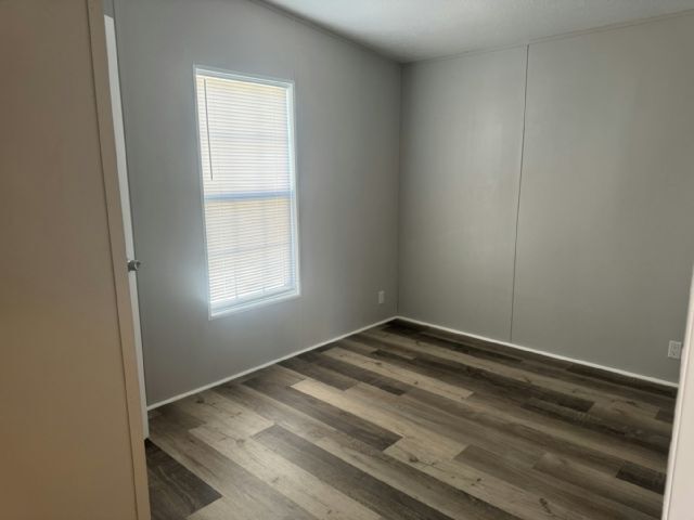 Building Photo - 9430 Paradise Dr