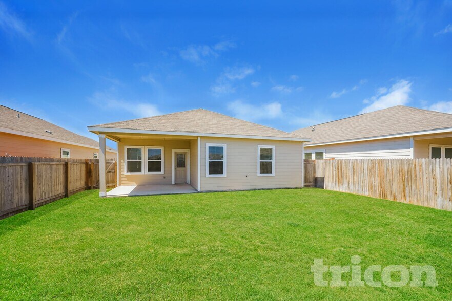 Building Photo - 7430 Boa Holw
