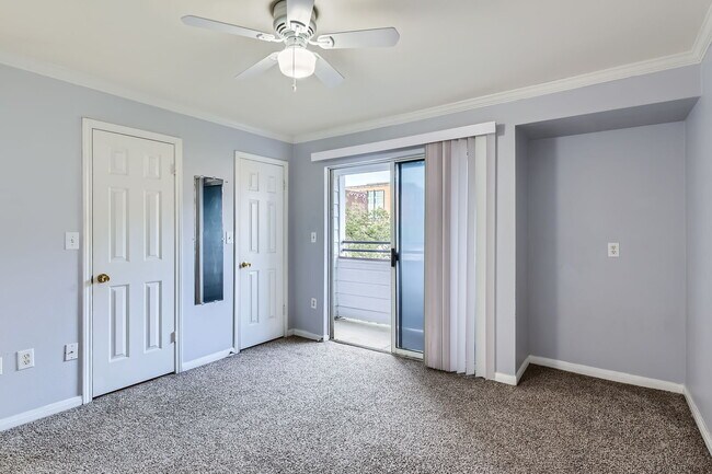 Building Photo - "Charming 1-Bedroom Haven in Austin's Hear...