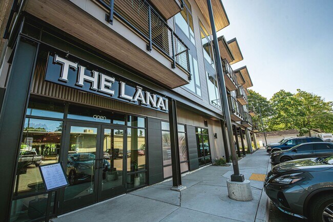Building Photo - Modern Midtown Living | 2 Bed, 2 Bath Near...