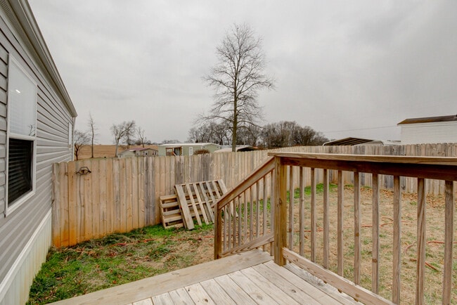 Building Photo - 295 Seays Rd