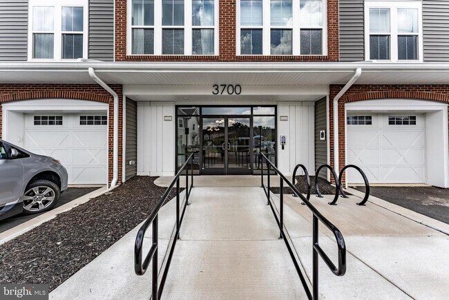 Building Photo - 3700 Havertill Ln