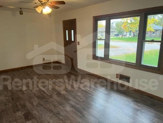 Building Photo - Very Nice 3BD/2BA Home In Coon Rapids!!!