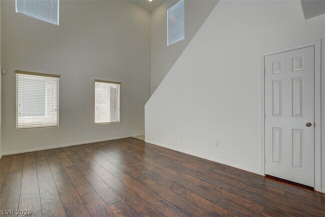 Building Photo - 5003 Groveland Ave