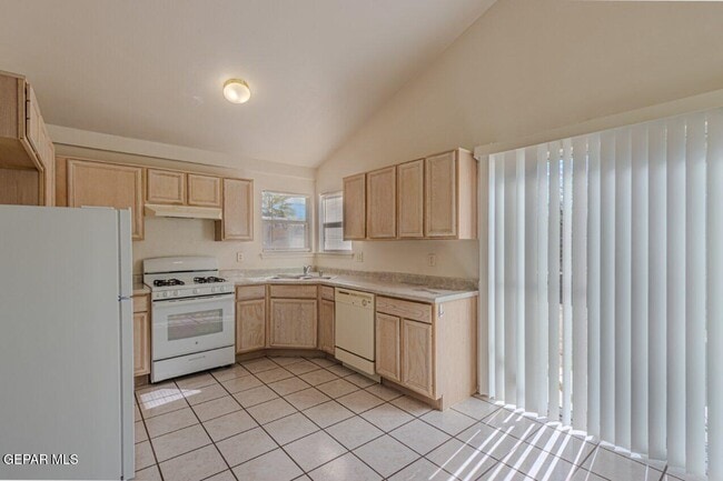 Building Photo - 12110 St Romeo Ave