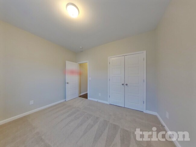 Building Photo - 824 Ellyson Dr