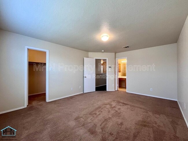 Building Photo - 127 Booker Palm