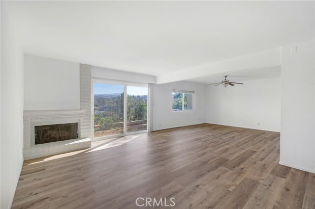 Building Photo - 5540 E Vista Del Este