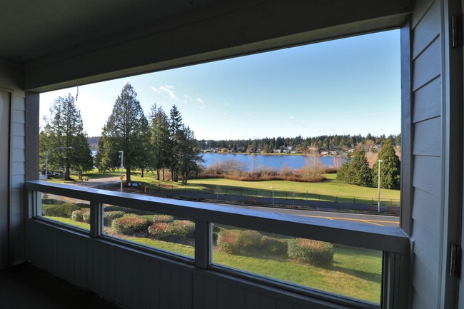 Building Photo - Amazing Views! 2 Bedroom Now Available!