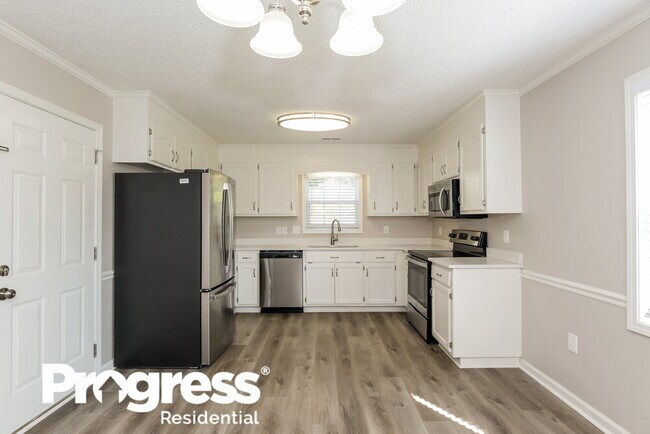 Building Photo - 709 Peregrine Ct