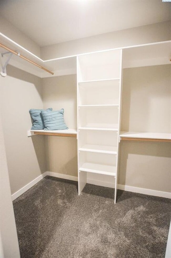 Building Photo - Low-Maintenance Living with Modern Comfort