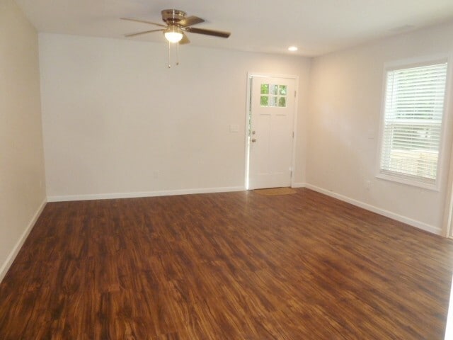 Building Photo - Sleek and Stylish, newly renovated 2 bedro...