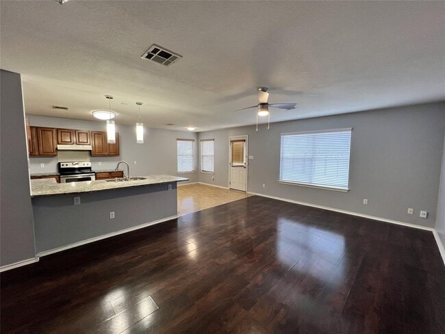 Building Photo - 13501 Marie Ln