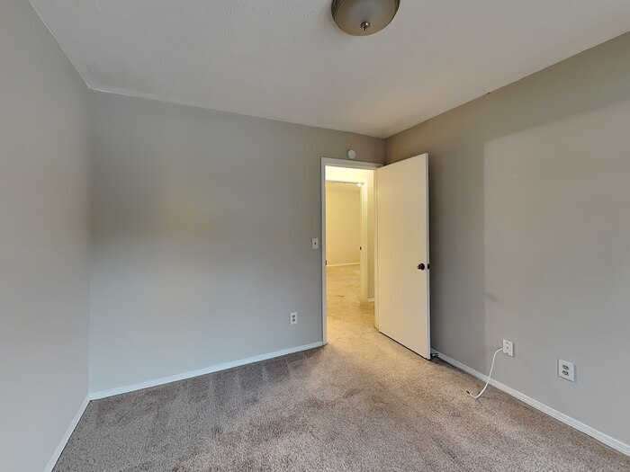 Building Photo - 2172 Sara Ashley Way