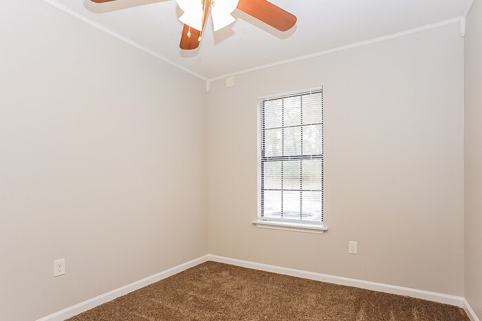 Building Photo - 3511 Windermere Dr