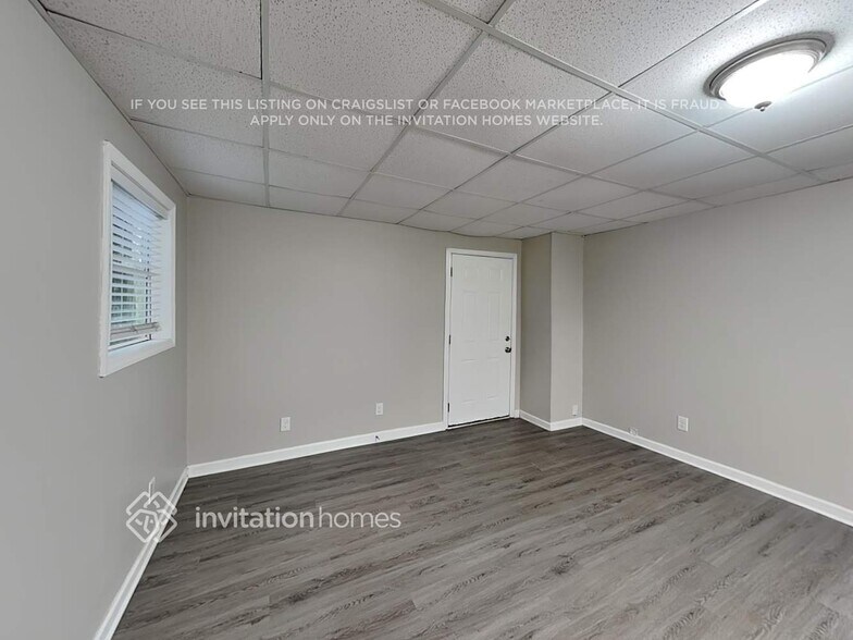 Building Photo - 5545 Gibson Dr