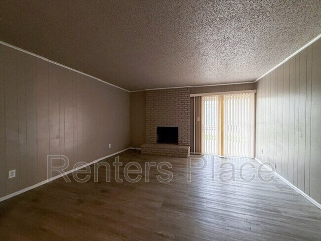 Building Photo - 6512 S 81st E Pl