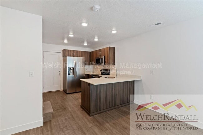 Building Photo - 1173 Shady Brook Ln S