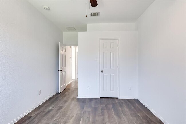 Building Photo - 149 Bobbin Cove