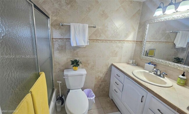 Building Photo - 180 NE 12th Ave