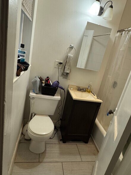 Building Photo - 38 Hemenway St