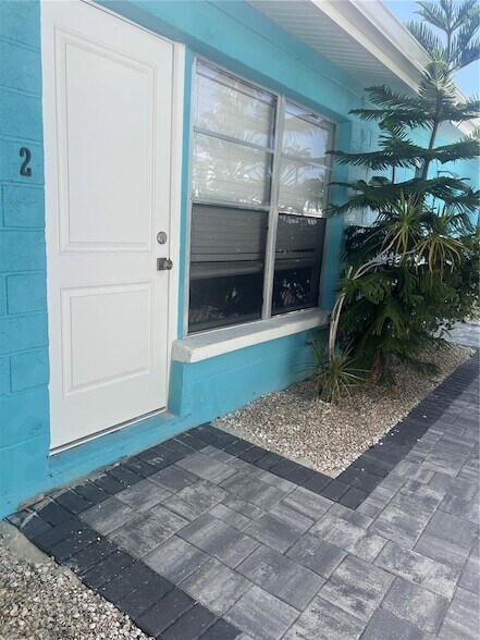 Building Photo - 40 82nd Ave